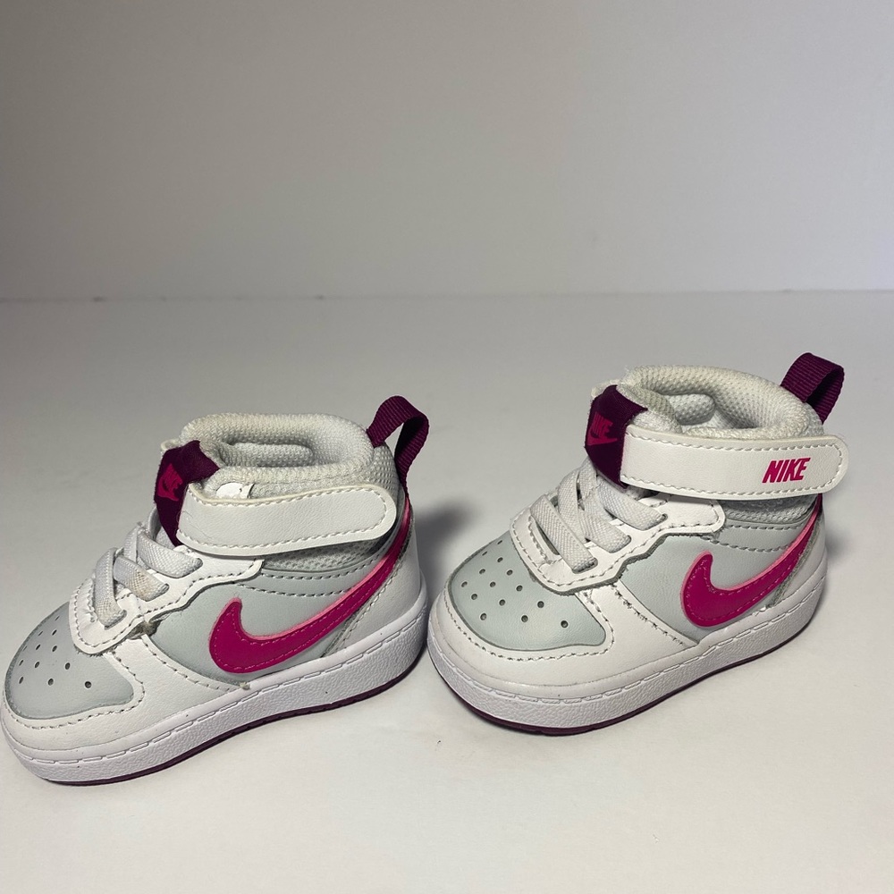 Nike High Top Kids’ Court Borough 2 Sneaker